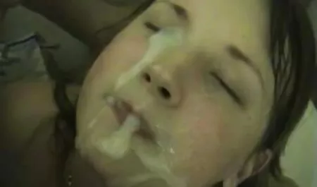 صورت زوجتي ، التي يجب أن بطة مع شكل كبير وكبيرة الثدي. افلام سكس اسرائيلي مترجم