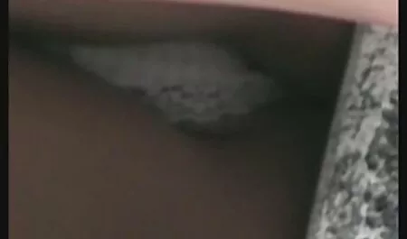 فتاة غنية افلام سكس اقزام مترجم مع حمام سباحة في منتجع