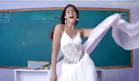 دخل رجل إلى الغرفة كسر بقرة مع افلام اجنبية سكس مترجم هيئة جميلة.
