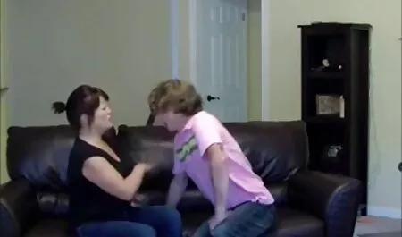 رجل وسيم يأكل امرأة افلام تركي سكس مترجم سمراء جميلة و كس في كس.