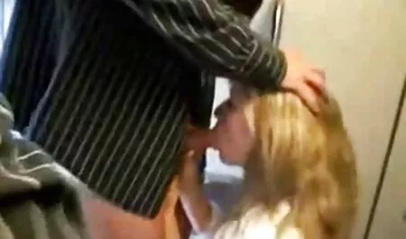 الشباب يريدون الاستمتاع بزوجة. جنس انمي مترجم
