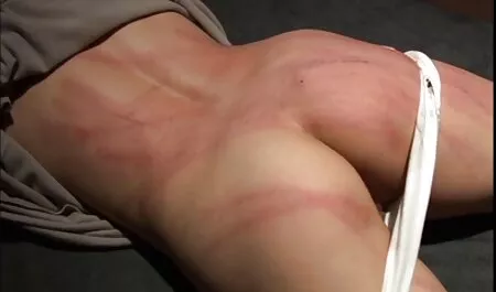 ابن فتاة جميلة مع الفتيات الطازجة. افلام سكس مترجم امهات