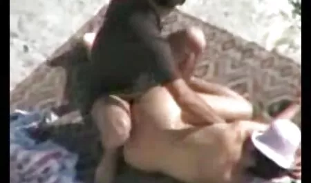 يقدم السكرتير افلام سكس عنيف مترجم طباخا في المنزل