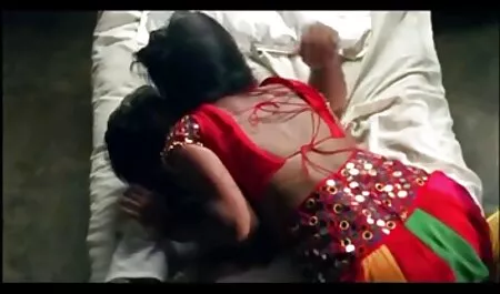 شقراء سكس sex مترجم أول مرة ثم استمناء