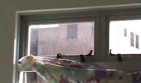 الفتيات الانحناء السرطان أعطاها سكس sex مترجم المعركة بالقرب من سيارة رياضية
